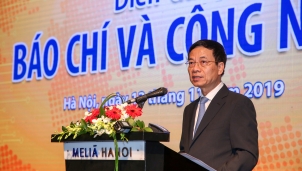 Bộ trưởng Nguyễn Mạnh Hùng: Liệu công nghệ có lấy mất nghề báo?