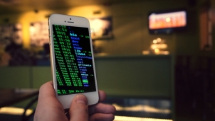 Apple treo thưởng 23 tỷ đồng cho hacker có thể hack được Iphone