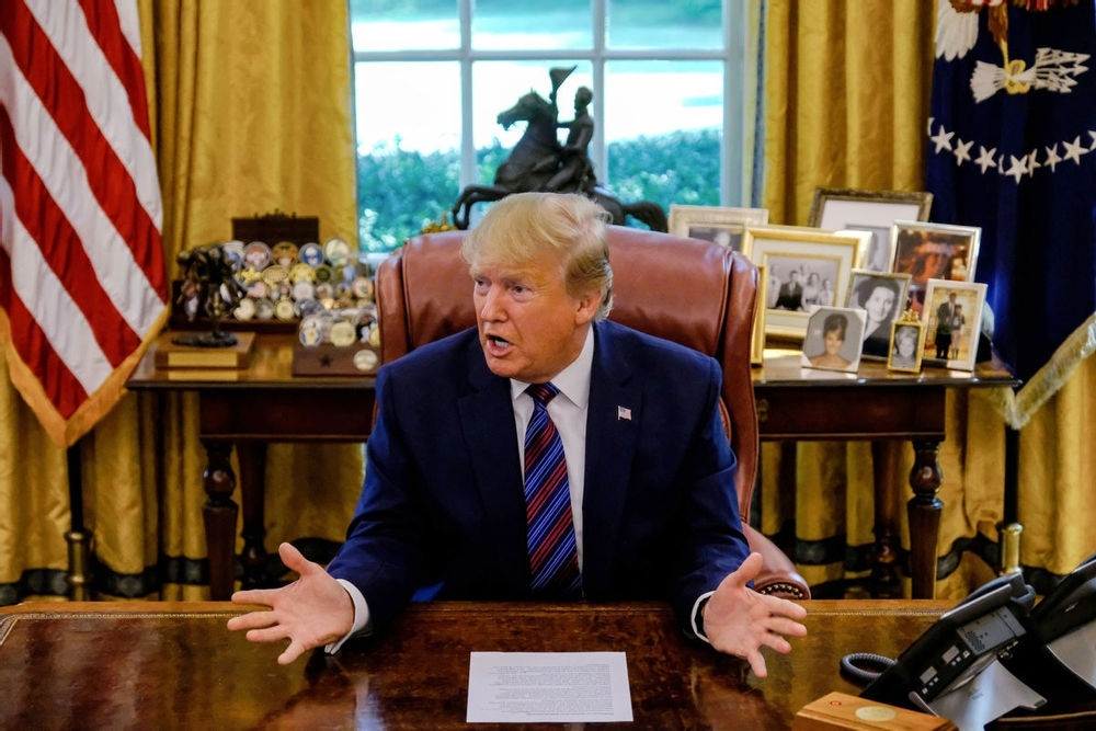 Hình ảnh quen thuộc của ông Trump tại Nhà Trắng