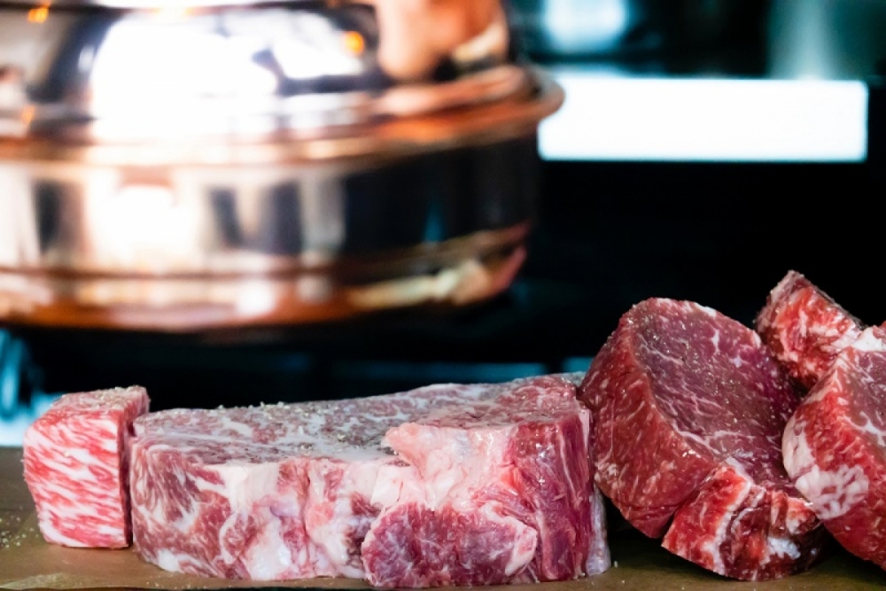 Trung Quốc dừng nhập khẩu thịt bò Brazil do lo ngại virus SARS-CoV-2